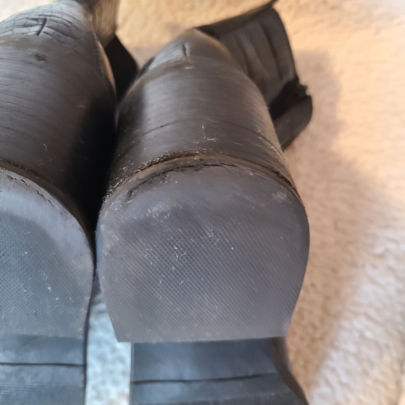 Bleecker & Bond - Rita - Croc print booties - Picture 10 of 11